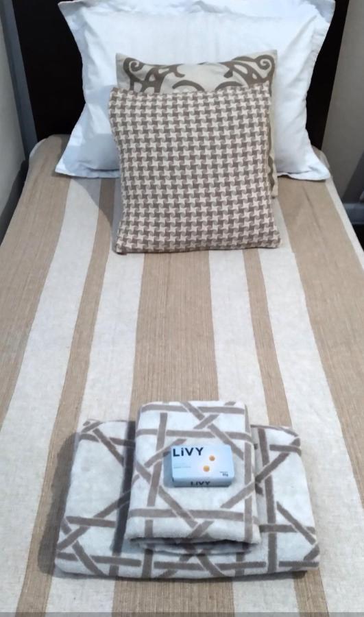 Em Casa Compartilhada Homestay